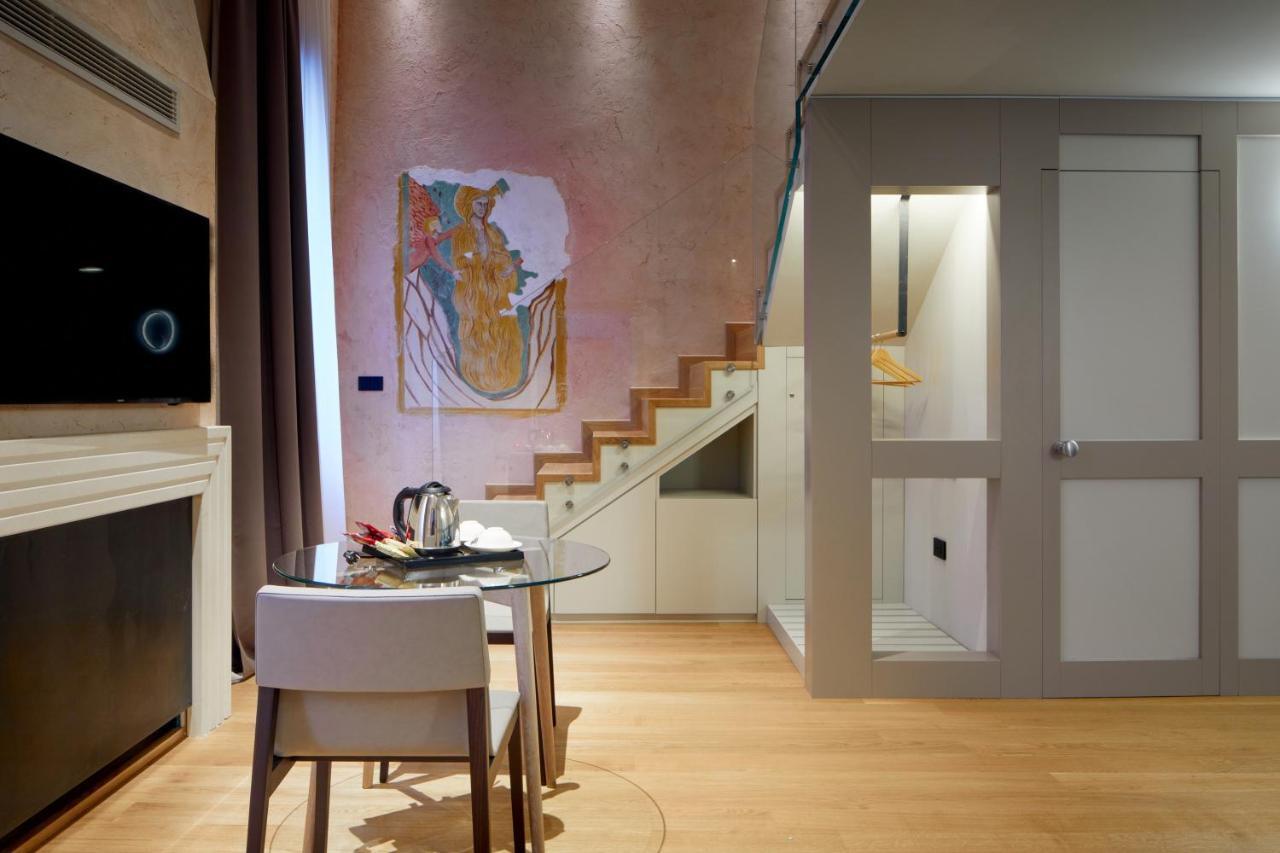 Ca' Dei Proverbi Suites - Wenice Deep Culture Venesia Bagian luar foto