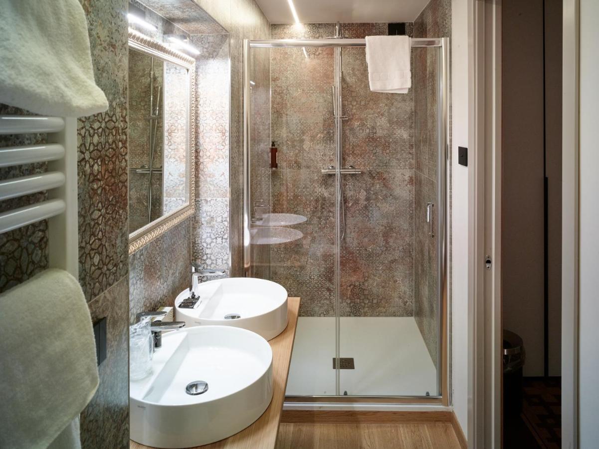 Ca' Dei Proverbi Suites - Wenice Deep Culture Venesia Bagian luar foto